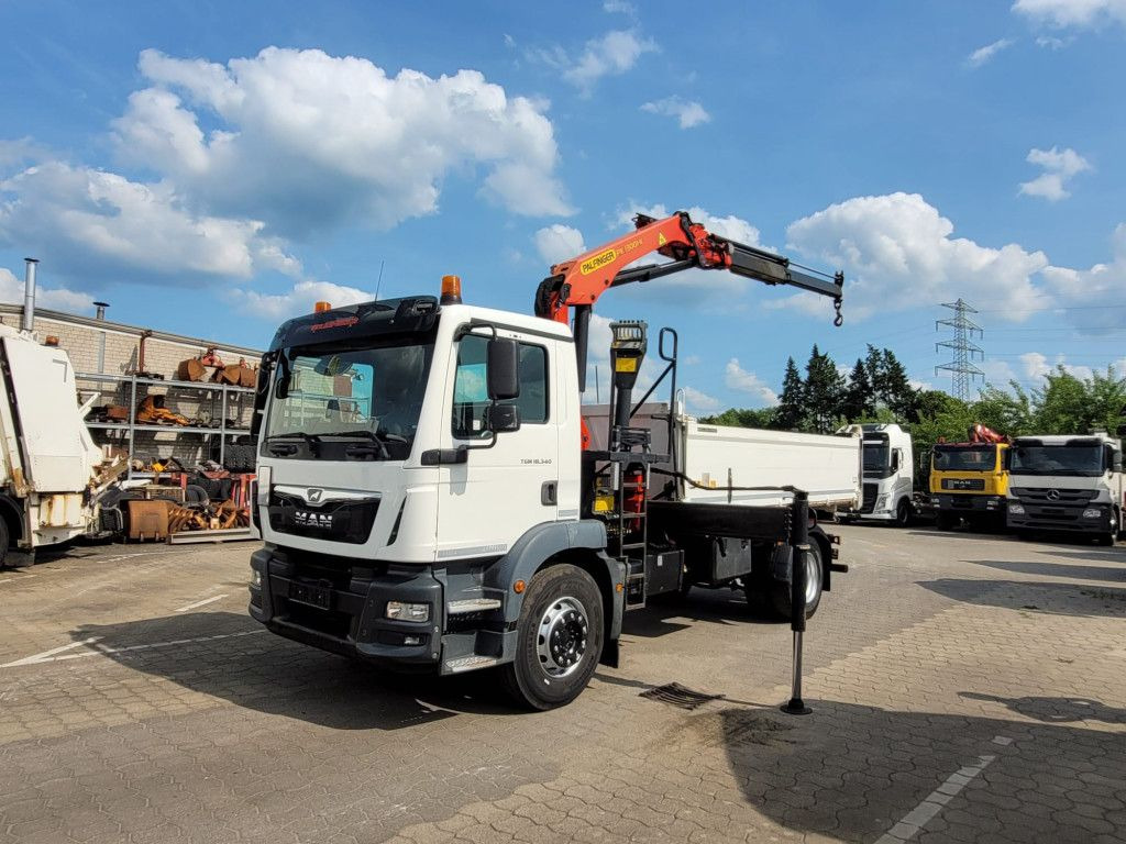 MAN TG-M 18.340 4x2 2-Achs Kipper Kran Palf. PK 130 - Самосвал, Автоманипулятор: фото 1 MAN TG-M 18.340 4x2 2-Achs Kipper Kran Palf. PK 130 - Самосвал, Автоманипулятор: фото 1
