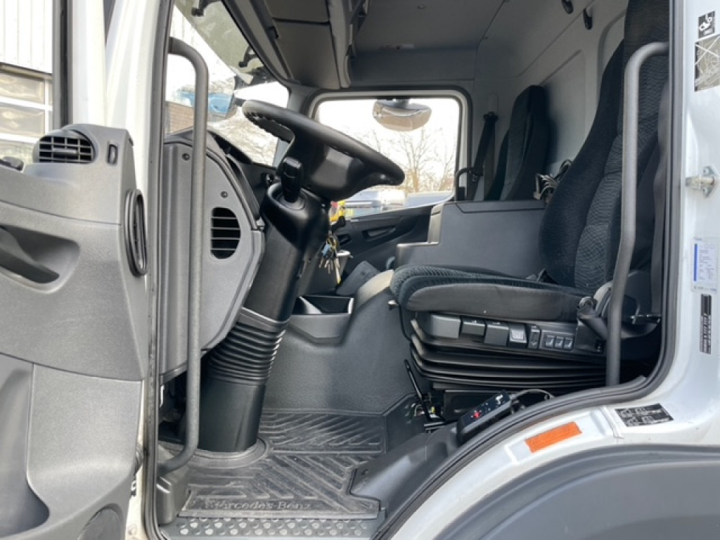 MERCEDES-BENZ Atego 1224 L Pritsche LBW LBW 1.5to - Тентованный грузовик: фото 5 MERCEDES-BENZ Atego 1224 L Pritsche LBW LBW 1.5to - Тентованный грузовик: фото 5