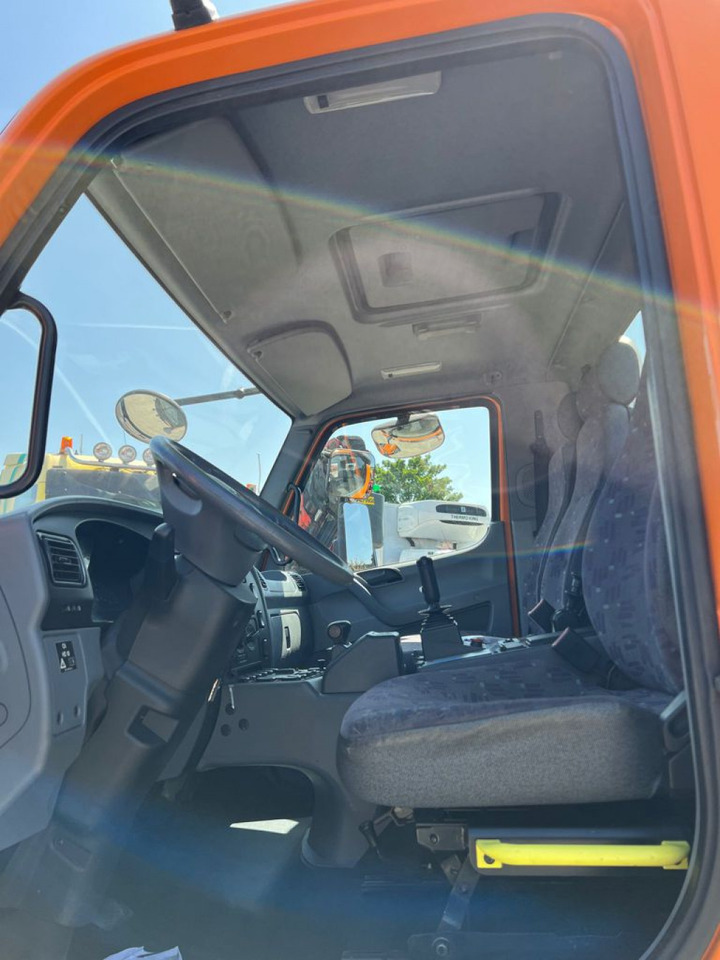 MERCEDES-BENZ Unimog U20 2-Achs Allradkipper Kran Palfinger Kran - Самосвал, Автоманипулятор: фото 4 MERCEDES-BENZ Unimog U20 2-Achs Allradkipper Kran Palfinger Kran - Самосвал, Автоманипулятор: фото 4