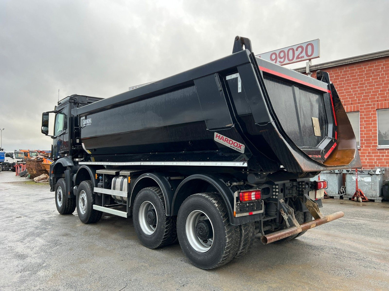 Mercedes-Benz Arocs 4145 8x6 Mudenkipper - Самосвал: фото 4 Mercedes-Benz Arocs 4145 8x6 Mudenkipper - Самосвал: фото 4