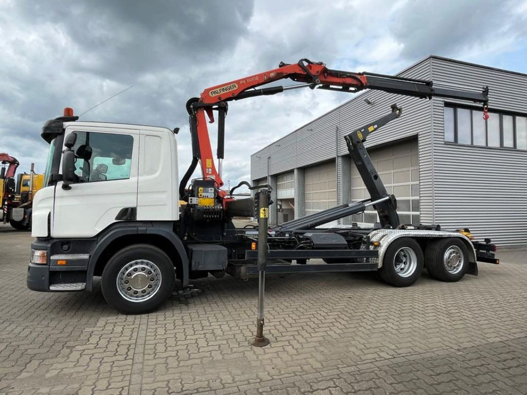 Scania P 360 6x2 Abrollkipper mit Kran Lift/Lenkachse Scania P 360 6x2 Abrollkipper mit Kran Lift/Lenkachse - Крюковой мультилифт, Автоманипулятор: фото 3 Scania P 360 6x2 Abrollkipper mit Kran Lift/Lenkachse Scania P 360 6x2 Abrollkipper mit Kran Lift/Lenkachse - Крюковой мультилифт, Автоманипулятор: фото 3