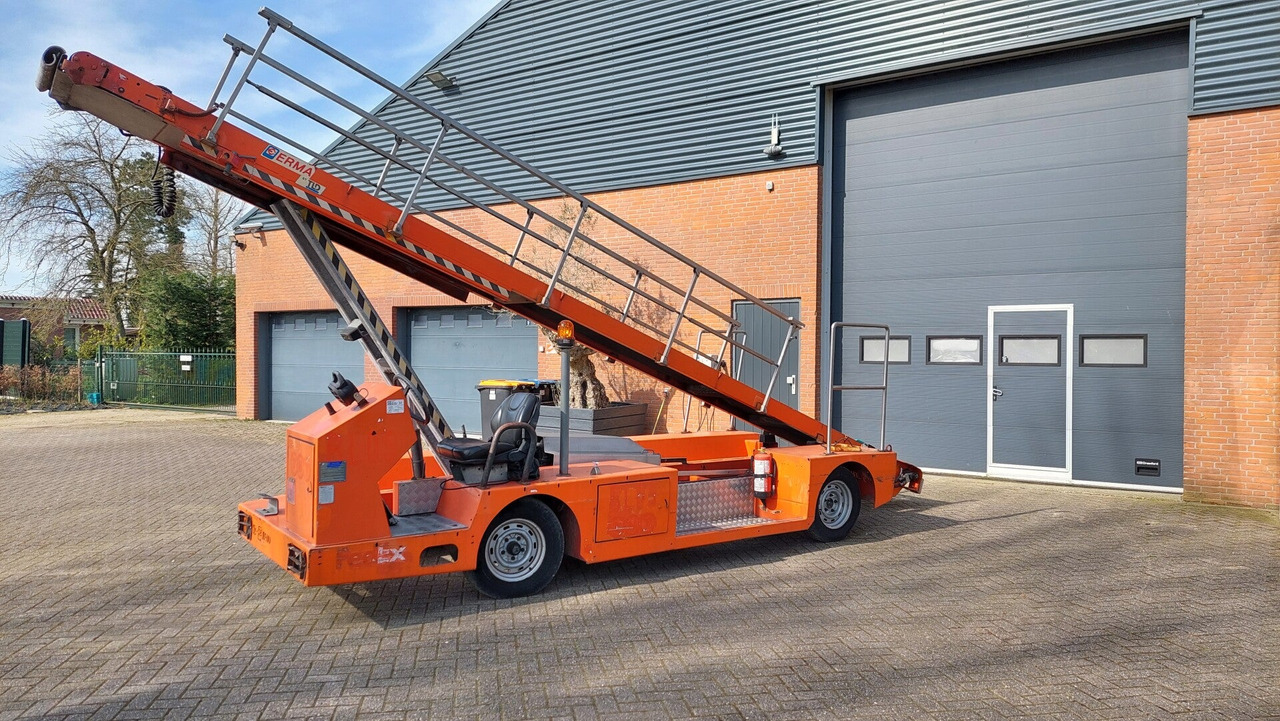 Belt Loader TLD NBL - Ленточный погрузчик багажа: фото 1 Belt Loader TLD NBL - Ленточный погрузчик багажа: фото 1