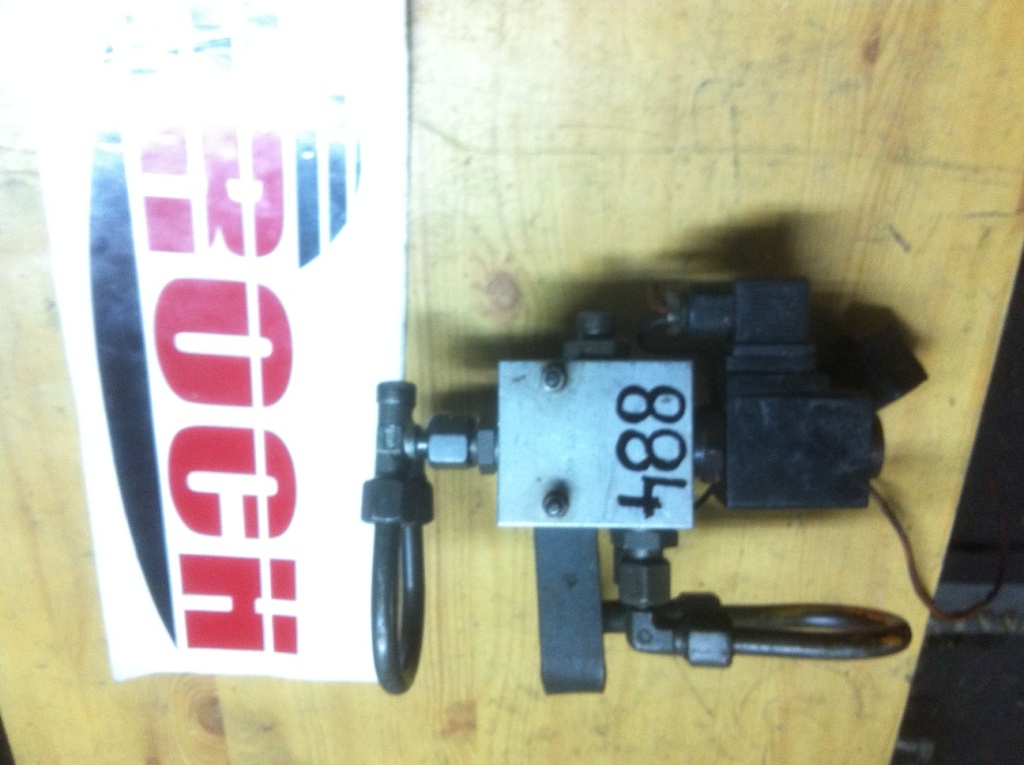 COMATROL 9225008490 + CEWKI 24V 28W - Гидравлический клапан для Строительной техники: фото 1 COMATROL 9225008490 + CEWKI 24V 28W - Гидравлический клапан для Строительной техники: фото 1