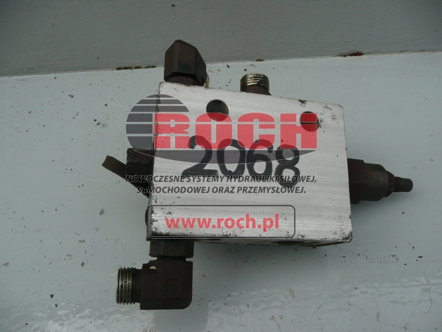 SAUER DANFOSS 158B6386 185-5209 AE074C 3C100-SV - Гидравлический клапан для Колёсных погрузчиков: фото 1 SAUER DANFOSS 158B6386 185-5209 AE074C 3C100-SV - Гидравлический клапан для Колёсных погрузчиков: фото 1