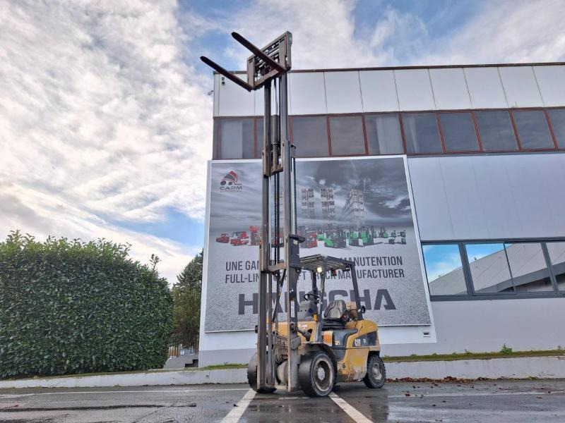 Caterpillar GP30NT - Газовый погрузчик: фото 5 Caterpillar GP30NT - Газовый погрузчик: фото 5