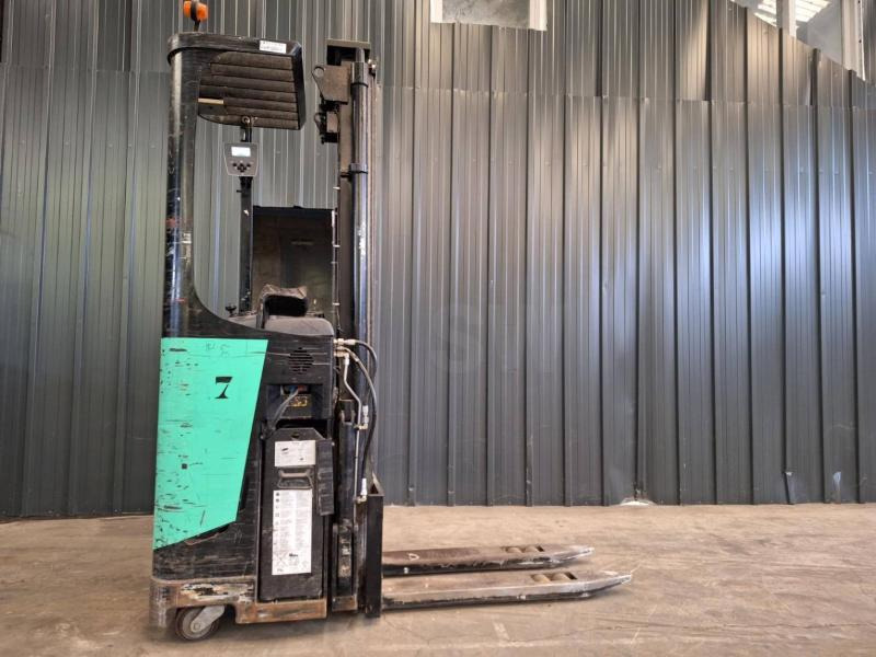 Caterpillar NSR16N - Штабелер: фото 3 Caterpillar NSR16N - Штабелер: фото 3