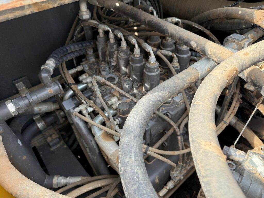 Гусеничный экскаватор Volvo EC380ENL: фото 10 Гусеничный экскаватор Volvo EC380ENL: фото 10