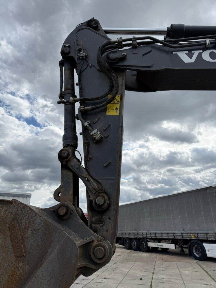 Гусеничный экскаватор Volvo EC380ENL: фото 7 Гусеничный экскаватор Volvo EC380ENL: фото 7