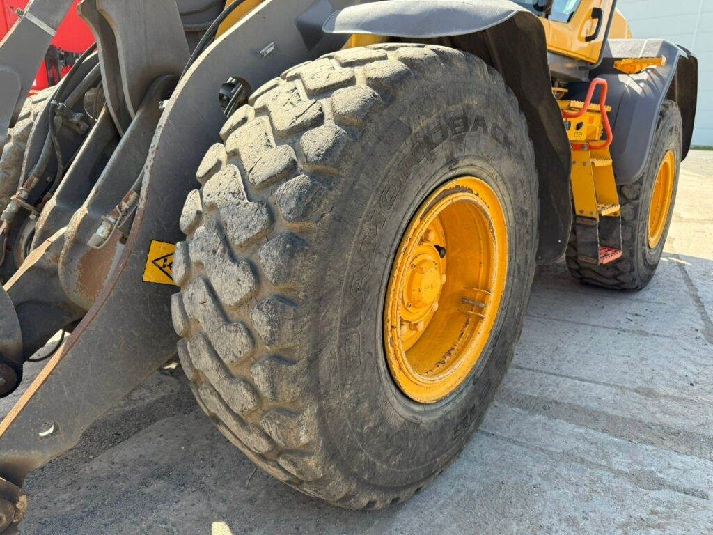 Колёсный погрузчик Volvo L60H: фото 18 Колёсный погрузчик Volvo L60H: фото 18