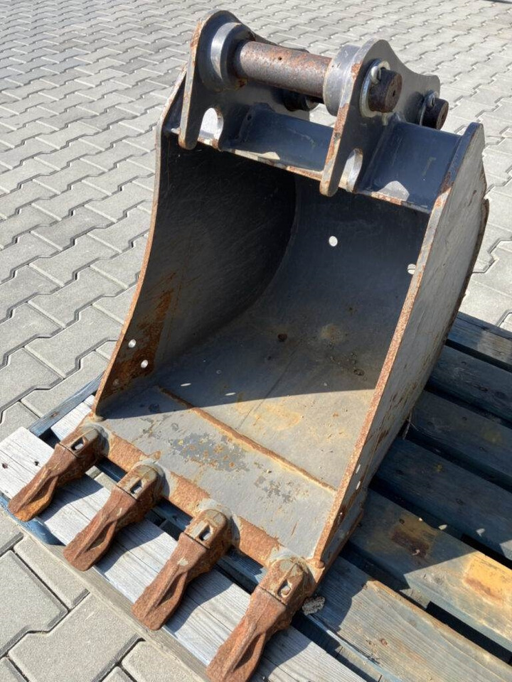 Volvo Tieflöffel mit Zähne - Festanbau - Экскаватор-погрузчик: фото 1 Volvo Tieflöffel mit Zähne - Festanbau - Экскаватор-погрузчик: фото 1