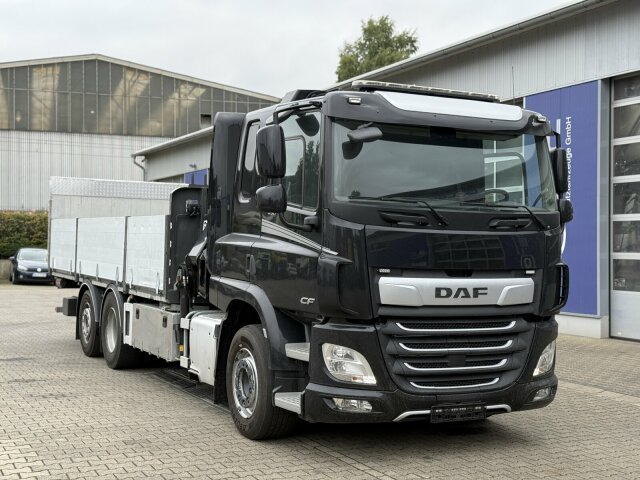 DAF CF 450 FAN 6x2 Pritsche mit Kran HIAB 188 E-6 - Автоманипулятор: фото 1 DAF CF 450 FAN 6x2 Pritsche mit Kran HIAB 188 E-6 - Автоманипулятор: фото 1