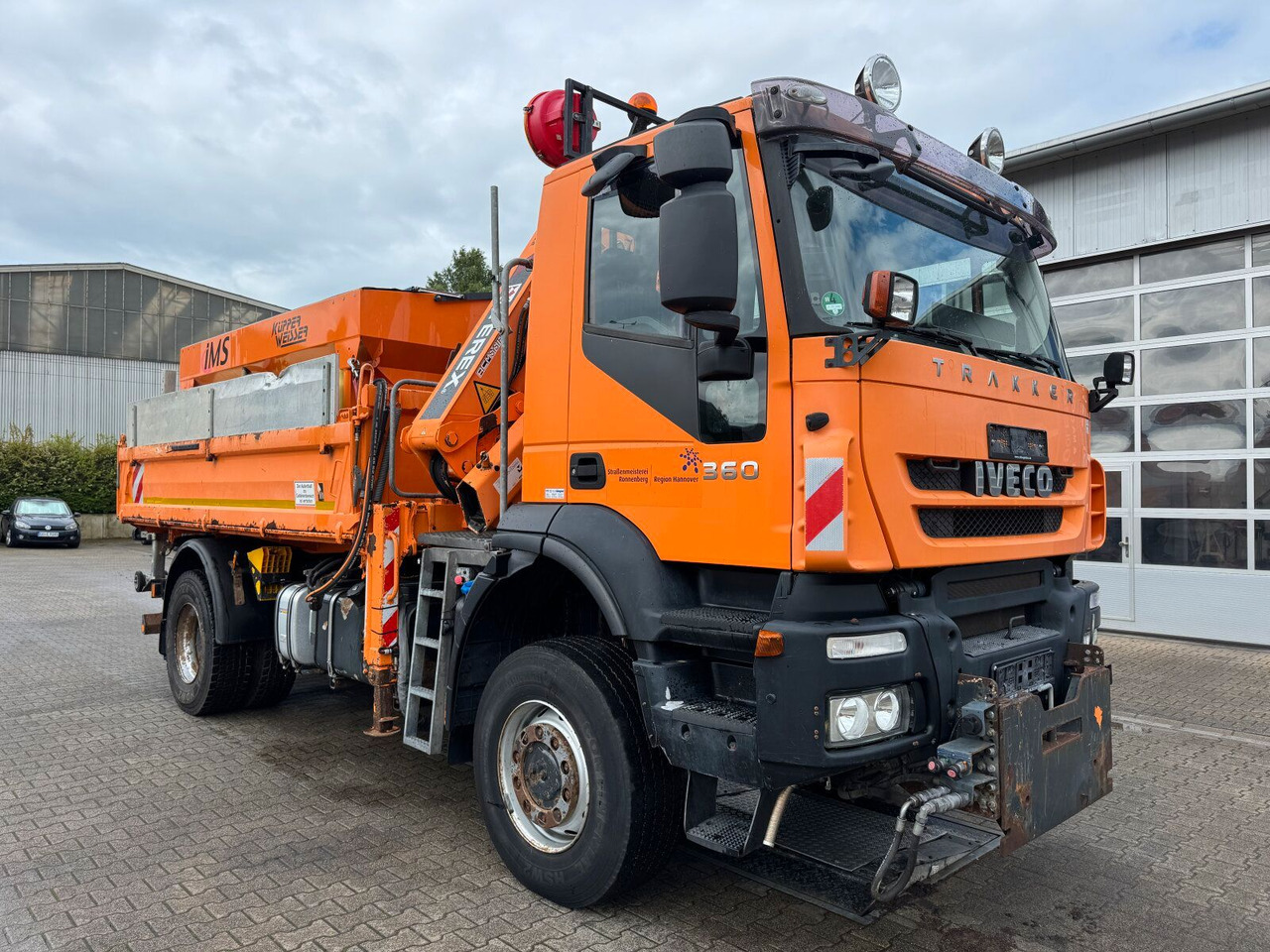 Iveco TRAKKER Kipper Kran TEREX 85.2 Winterdienst - Самосвал, Автоманипулятор: фото 1 Iveco TRAKKER Kipper Kran TEREX 85.2 Winterdienst - Самосвал, Автоманипулятор: фото 1