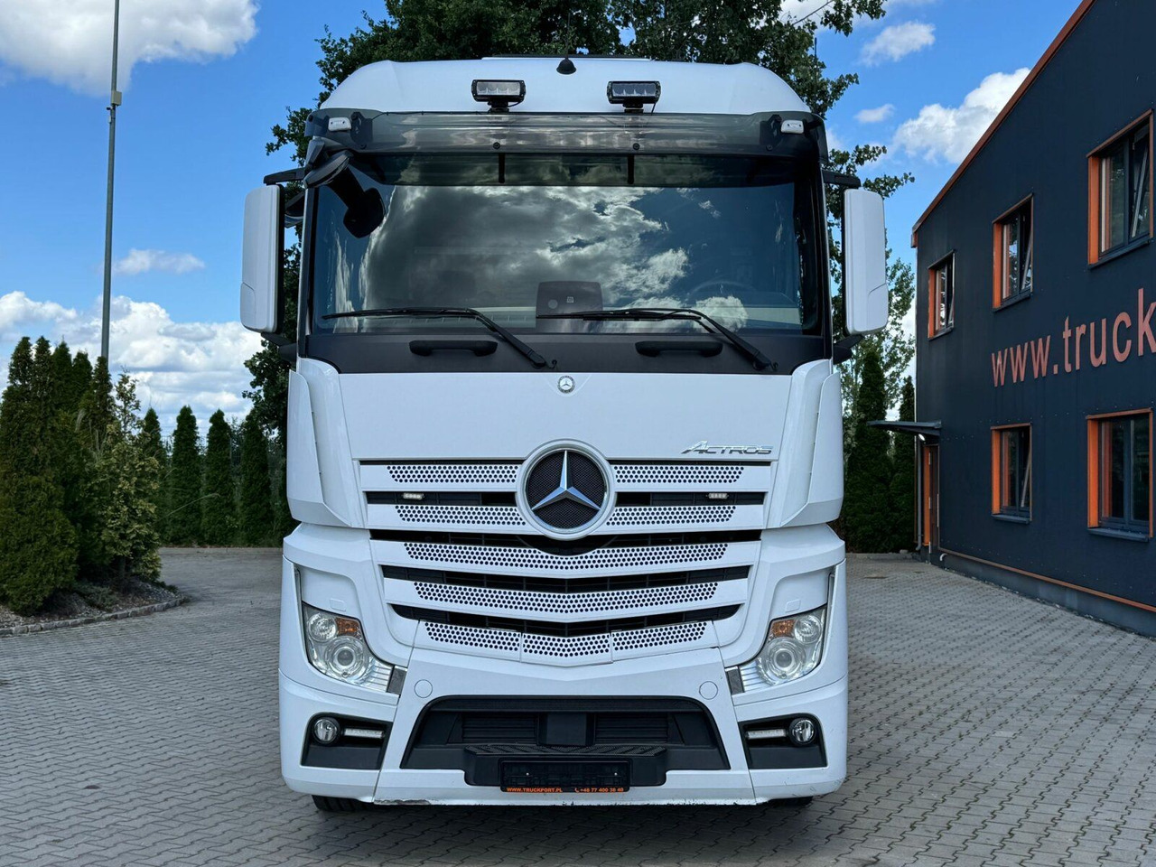Mercedes-Benz ACTROS 2658 6x2 Abrollkipper MEILLER RK 26.67K - Крюковой мультилифт: фото 3 Mercedes-Benz ACTROS 2658 6x2 Abrollkipper MEILLER RK 26.67K - Крюковой мультилифт: фото 3
