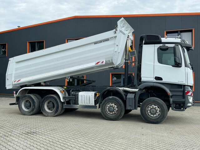 Mercedes-Benz AROCS 4145 8x8 Meiller Muldenkipper - Самосвал: фото 2 Mercedes-Benz AROCS 4145 8x8 Meiller Muldenkipper - Самосвал: фото 2