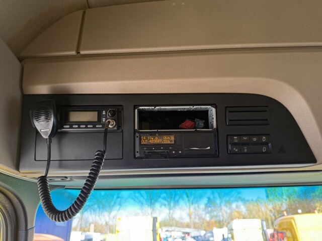 Mercedes-Benz ACTROS 1846 4x4 HAD Eur 6 Kipphydraulik Retarder - Тягач: фото 4 Mercedes-Benz ACTROS 1846 4x4 HAD Eur 6 Kipphydraulik Retarder - Тягач: фото 4