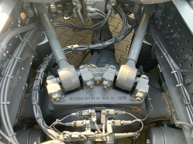 Mercedes-Benz Actros 1848 4x2 Kipphyd. Euro6 Blatt/Luft - Тягач: фото 3 Mercedes-Benz Actros 1848 4x2 Kipphyd. Euro6 Blatt/Luft - Тягач: фото 3