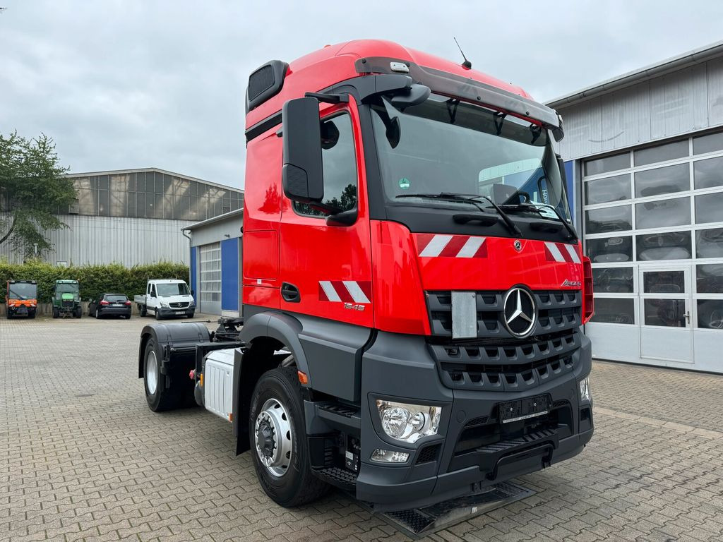 Тягач Mercedes-Benz Arocs 1845 LS 4x4 HAD *Kipphyd. Euro6 Blatt/Luft: фото 1