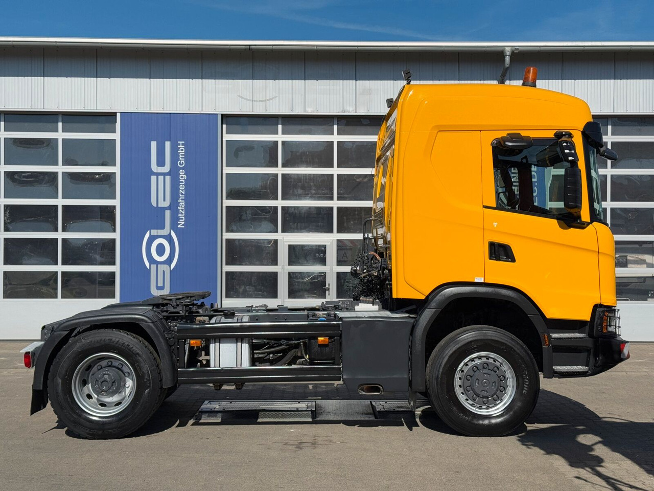 Scania G450 XT 4x4 Euro 6 SZM Kipphydraulik Blatt/ Luft - Тягач: фото 2 Scania G450 XT 4x4 Euro 6 SZM Kipphydraulik Blatt/ Luft - Тягач: фото 2