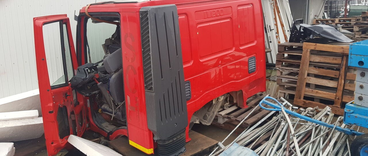 IVECO TRAKKER 450 - Кабина для Грузовиков: фото 4 IVECO TRAKKER 450 - Кабина для Грузовиков: фото 4