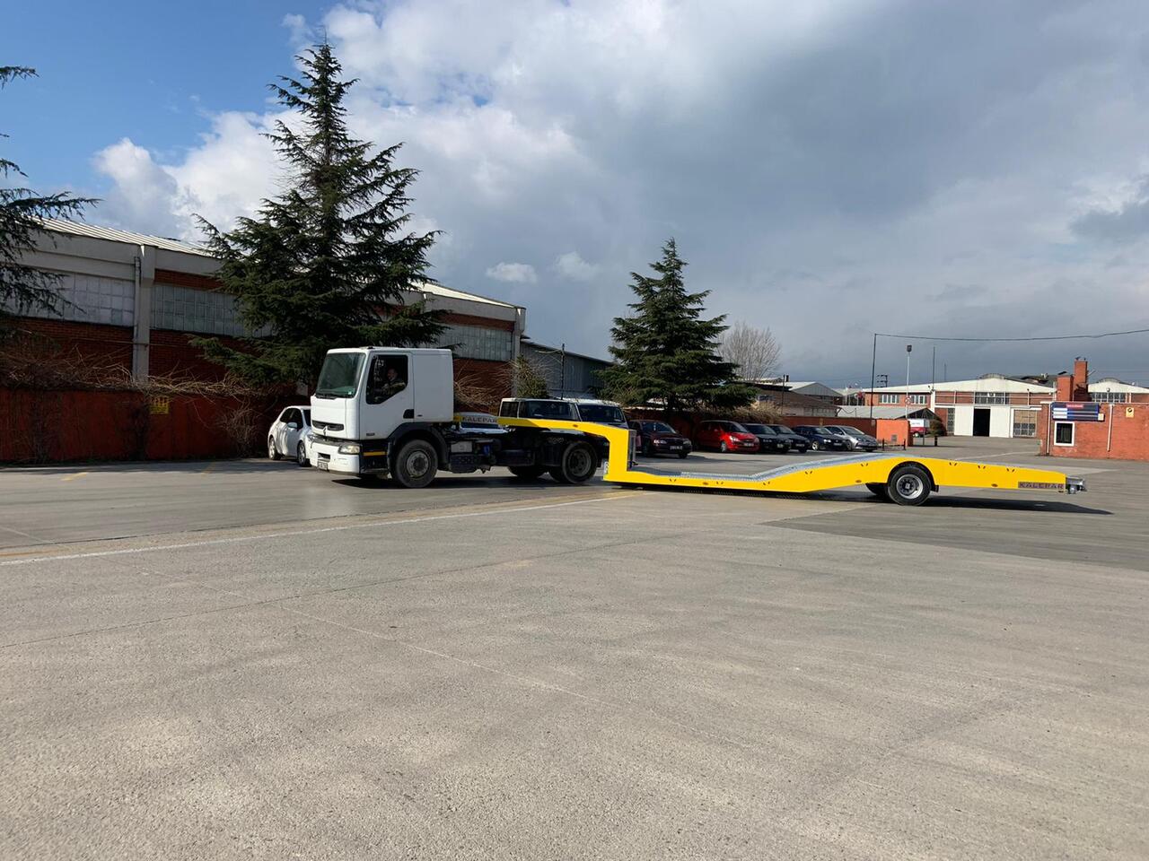 KALEPAR LKW/TRUCK TRANSPORTER - Низкорамный полуприцеп: фото 4 KALEPAR LKW/TRUCK TRANSPORTER - Низкорамный полуприцеп: фото 4