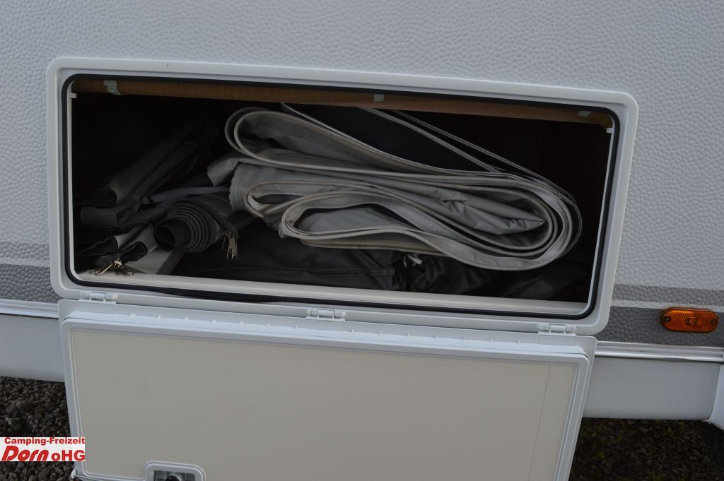 Tabbert Rossini 480 TD 2,3 Vorzelt von Güsto - Прицеп дача: фото 5 Tabbert Rossini 480 TD 2,3 Vorzelt von Güsto - Прицеп дача: фото 5