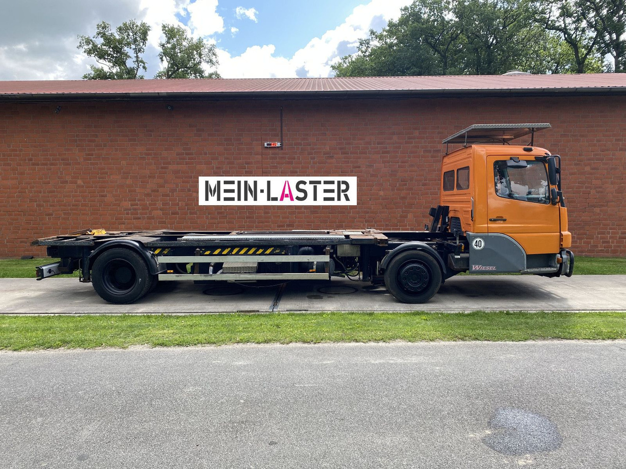 Mercedes-Benz Kamag Wiesel Umsetzter Sattelplatte - Грузовик-контейнеровоз/ Сменный кузов: фото 2 Mercedes-Benz Kamag Wiesel Umsetzter Sattelplatte - Грузовик-контейнеровоз/ Сменный кузов: фото 2