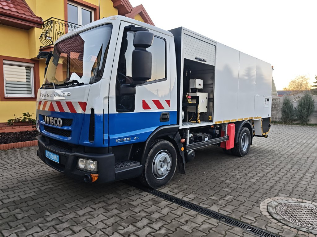 IVECO Eurocargo + IRIDE BIN WASHER CLEANER RHodέla Containerreiniger - Мусоровоз: фото 2 IVECO Eurocargo + IRIDE BIN WASHER CLEANER RHodέla Containerreiniger - Мусоровоз: фото 2