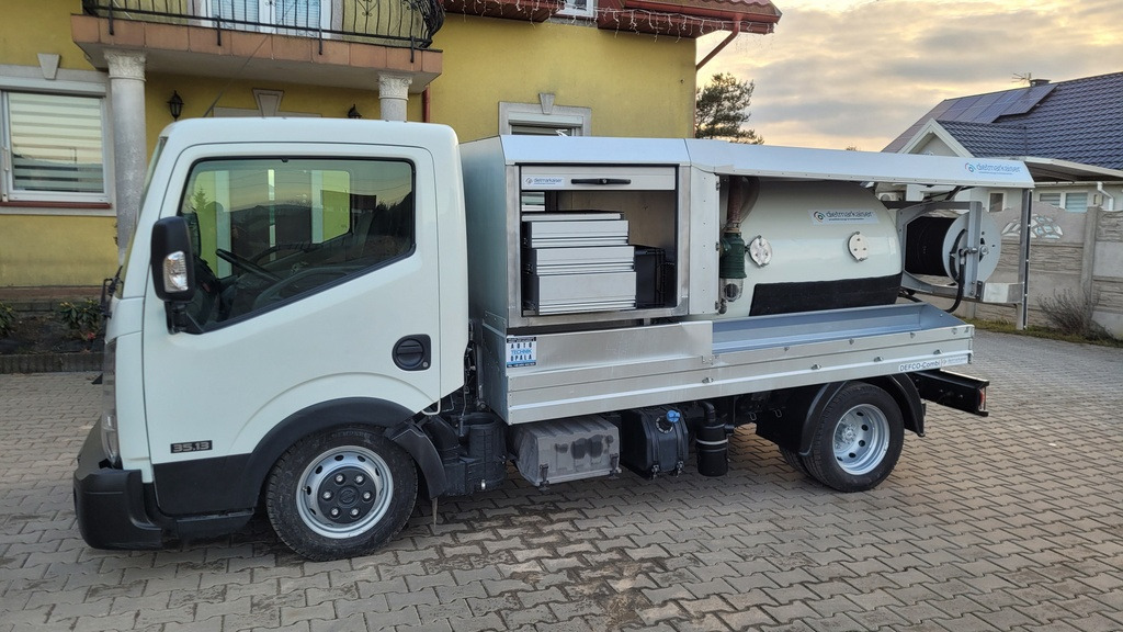 Nissan Cabstar COMBI Kanalreiniger VAAVUM CLEANER - Ассенизатор: фото 2 Nissan Cabstar COMBI Kanalreiniger VAAVUM CLEANER - Ассенизатор: фото 2