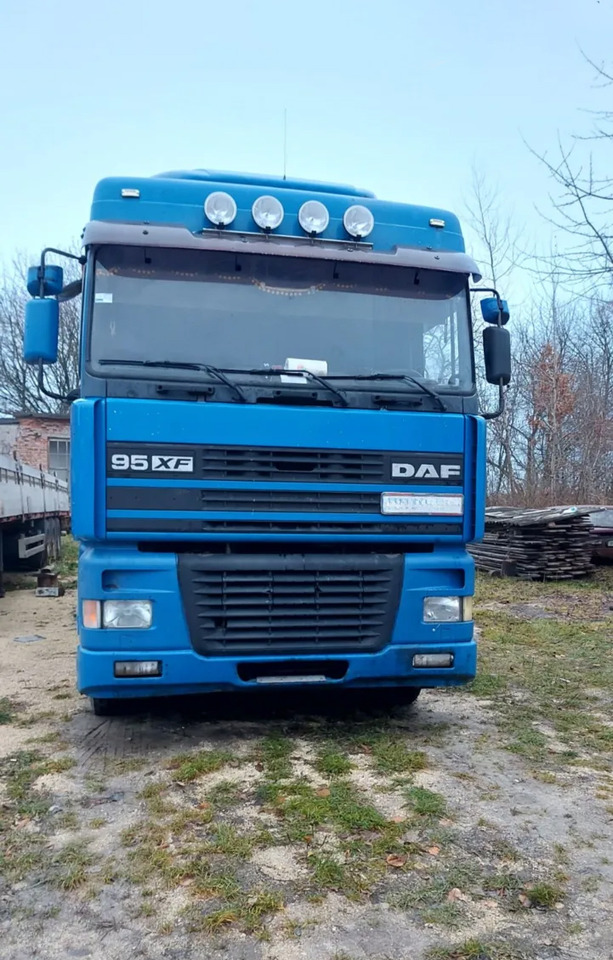 DAF XF95.380 - Тягач: фото 2 DAF XF95.380 - Тягач: фото 2