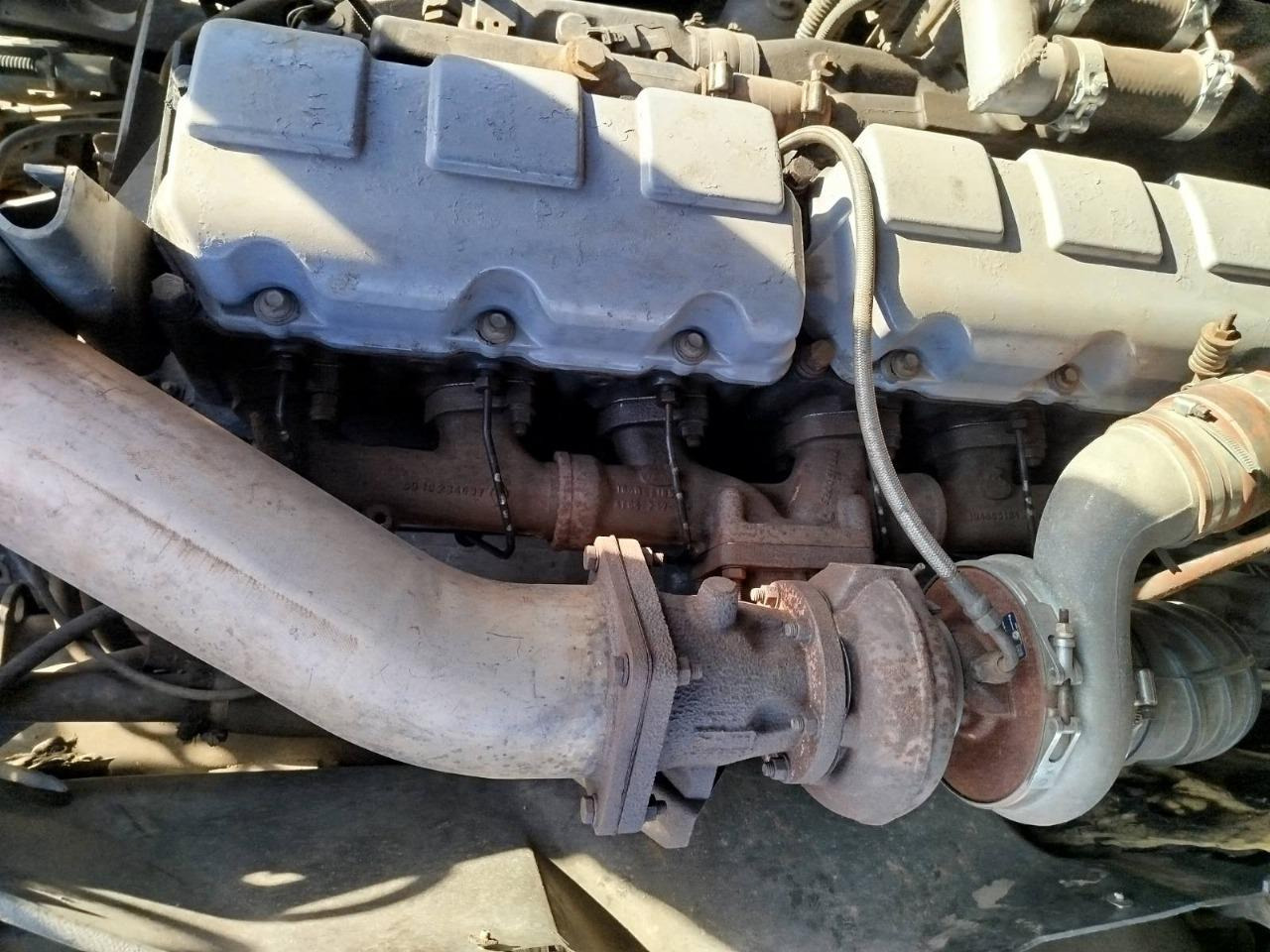 Тягач RENAULT Magnum 440 ID1573S: фото 17 Тягач RENAULT Magnum 440 ID1573S: фото 17