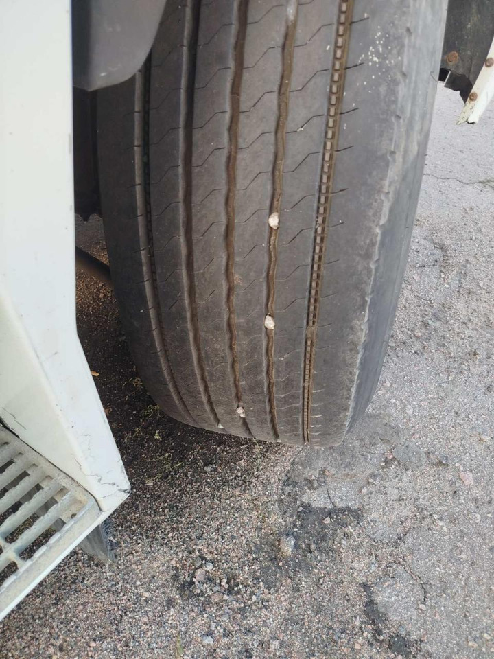 Тягач RENAULT Magnum 440 ID1573S: фото 12 Тягач RENAULT Magnum 440 ID1573S: фото 12