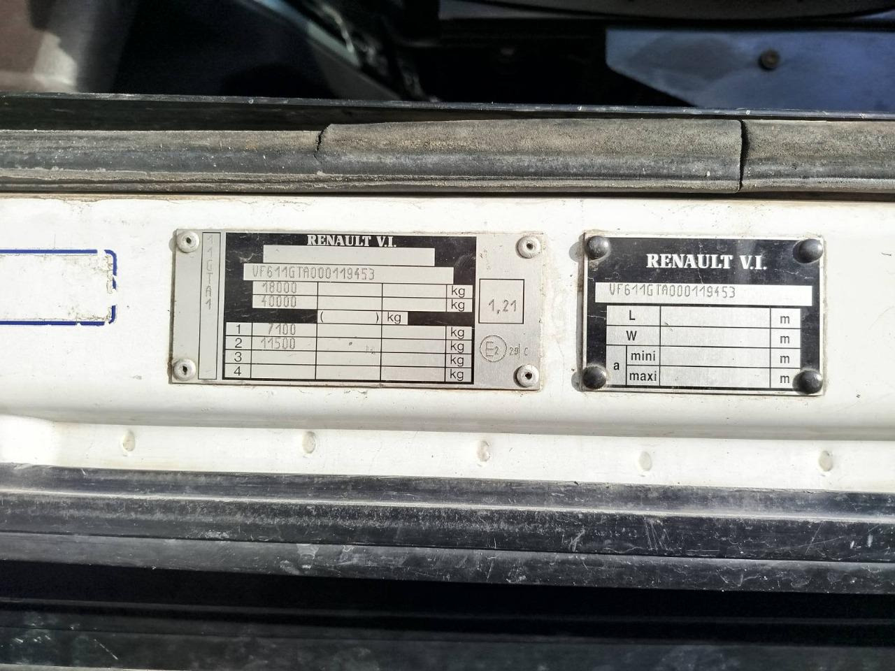 Тягач RENAULT Magnum 440 ID1573S: фото 20 Тягач RENAULT Magnum 440 ID1573S: фото 20