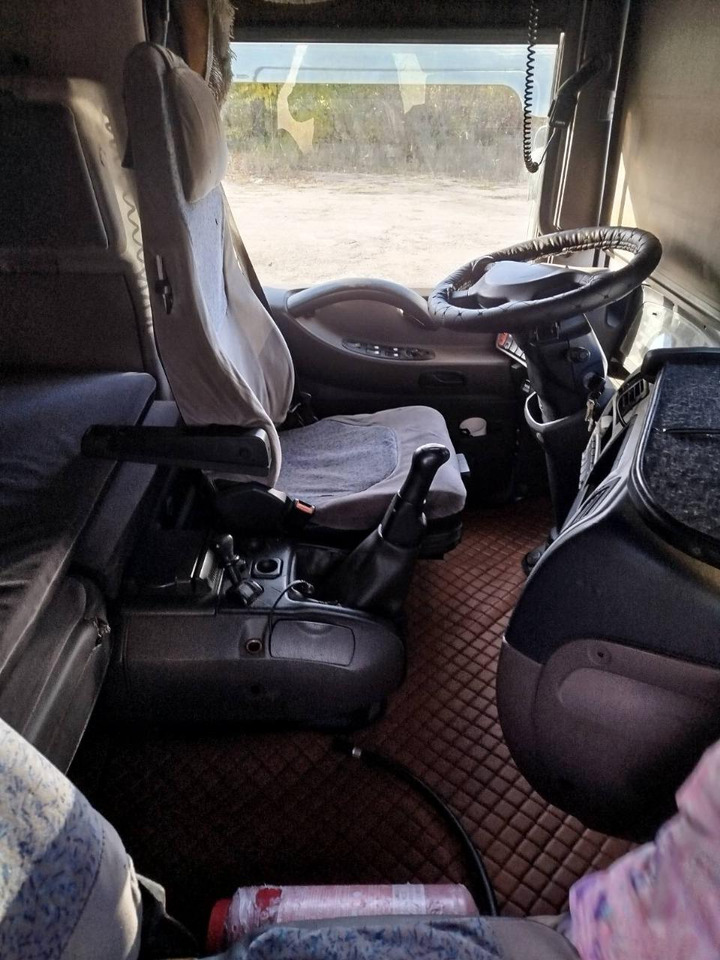 Тягач RENAULT Magnum 440 ID1573S: фото 10 Тягач RENAULT Magnum 440 ID1573S: фото 10