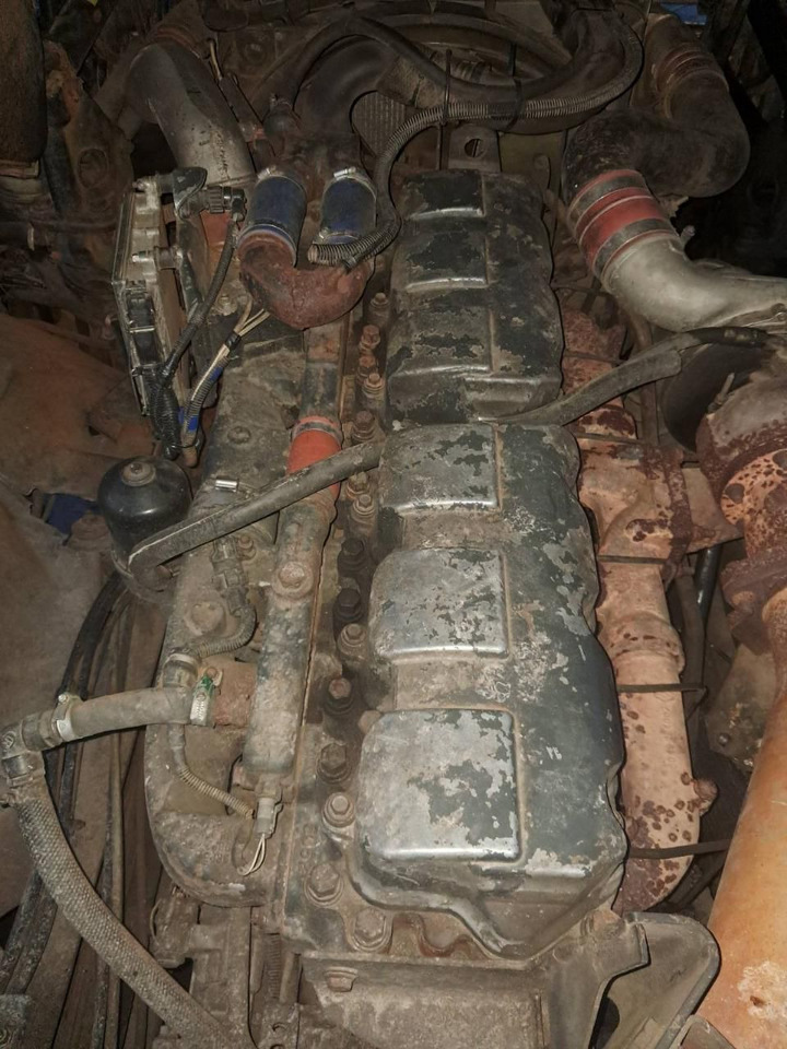 Тягач RENAULT Magnum 480 ID1682S: фото 6 Тягач RENAULT Magnum 480 ID1682S: фото 6