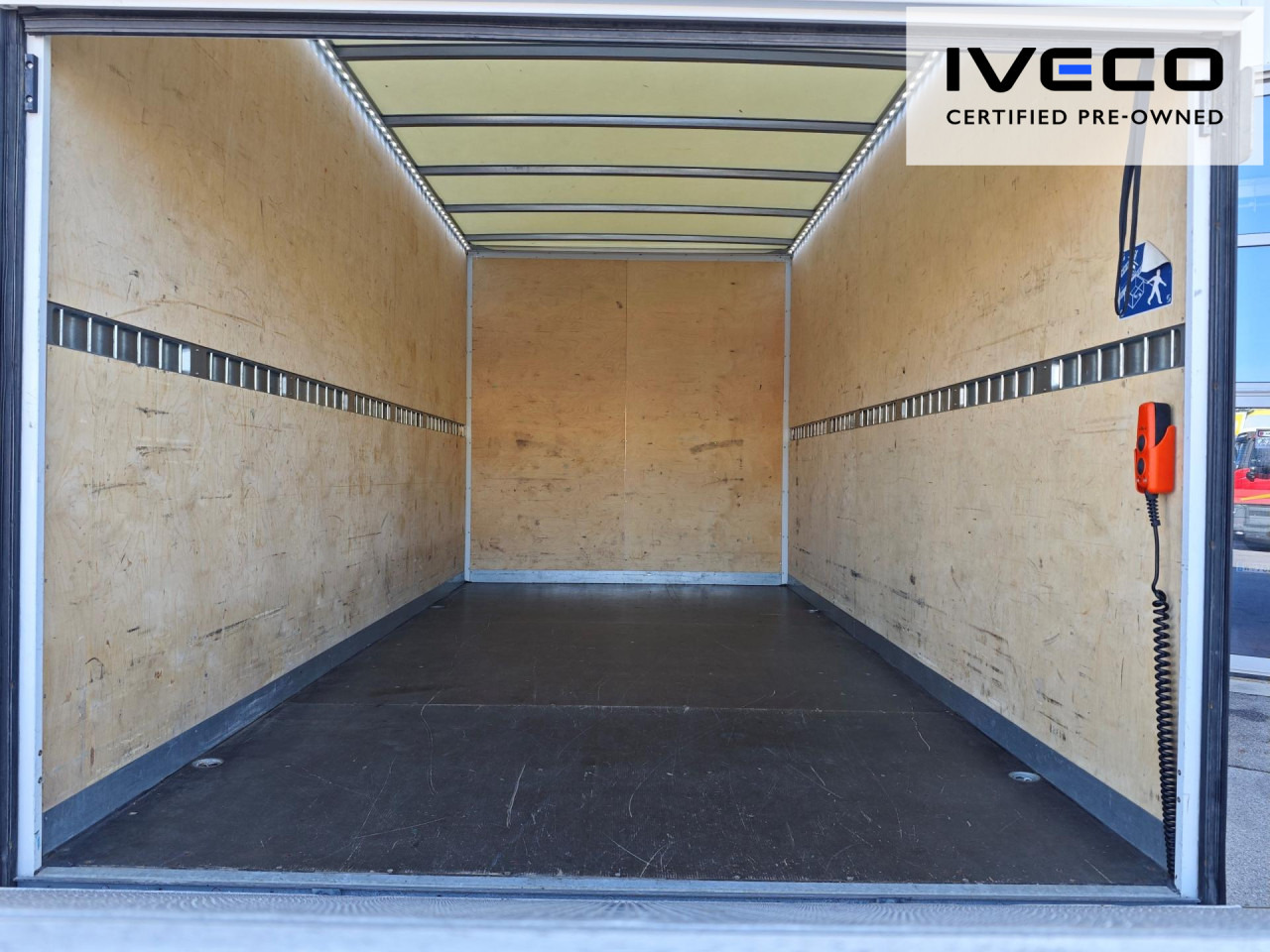 IVECO Daily 35S16H Euro6 Klima ZV - Грузовик-шасси: фото 2 IVECO Daily 35S16H Euro6 Klima ZV - Грузовик-шасси: фото 2