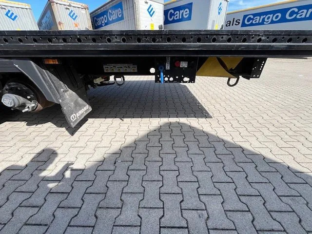 Полуприцеп-фургон Krone 2023 Krone XL mega hupac flat with damage: фото 15 Полуприцеп-фургон Krone 2023 Krone XL mega hupac flat with damage: фото 15