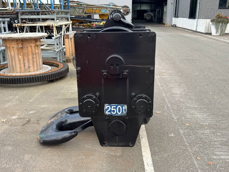 Kobelco CKE 2500 - Кран-манипулятор для Строительной техники: фото 4 Kobelco CKE 2500 - Кран-манипулятор для Строительной техники: фото 4