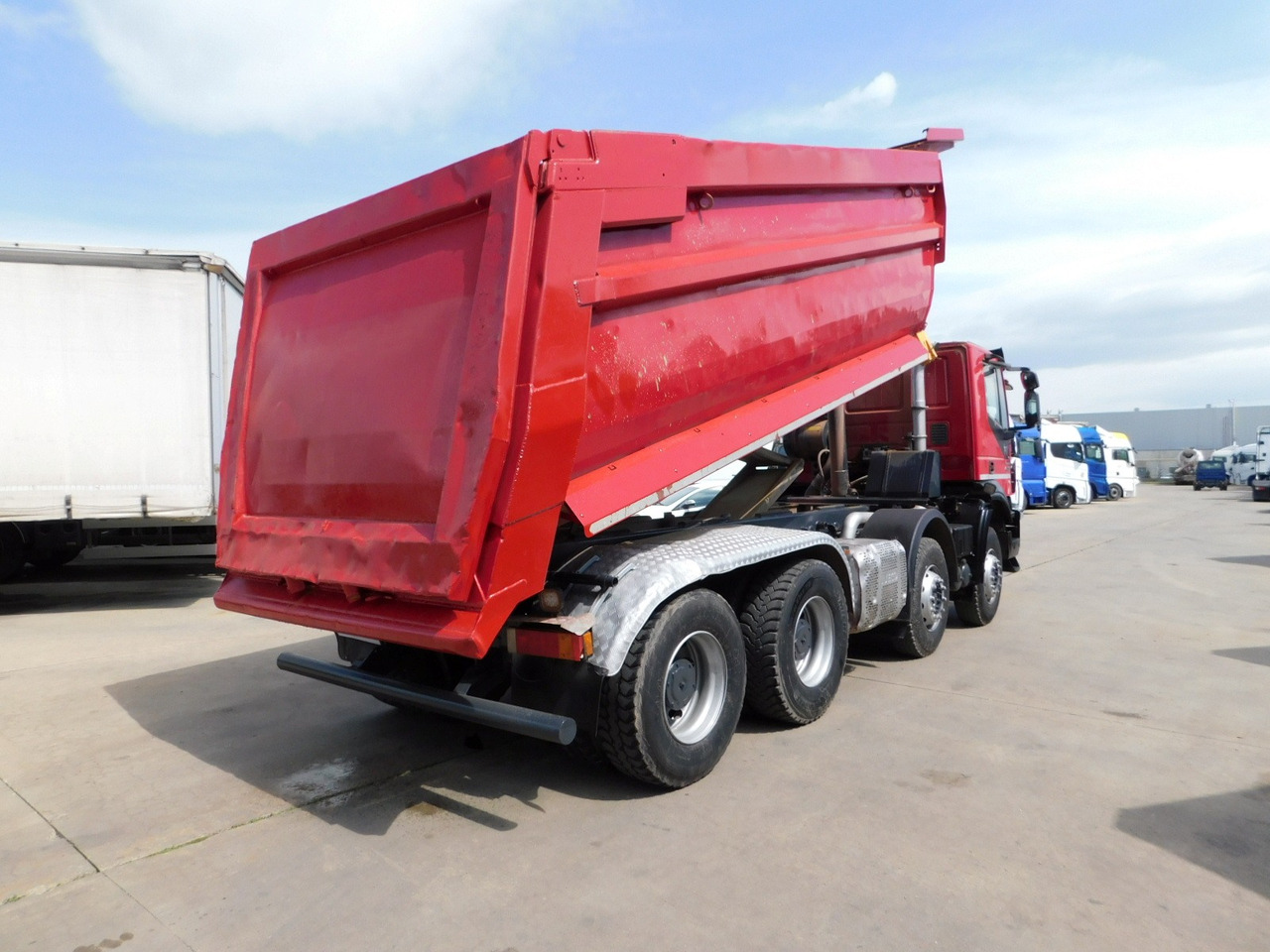 Iveco Trakker 450 - Самосвал: фото 3 Iveco Trakker 450 - Самосвал: фото 3