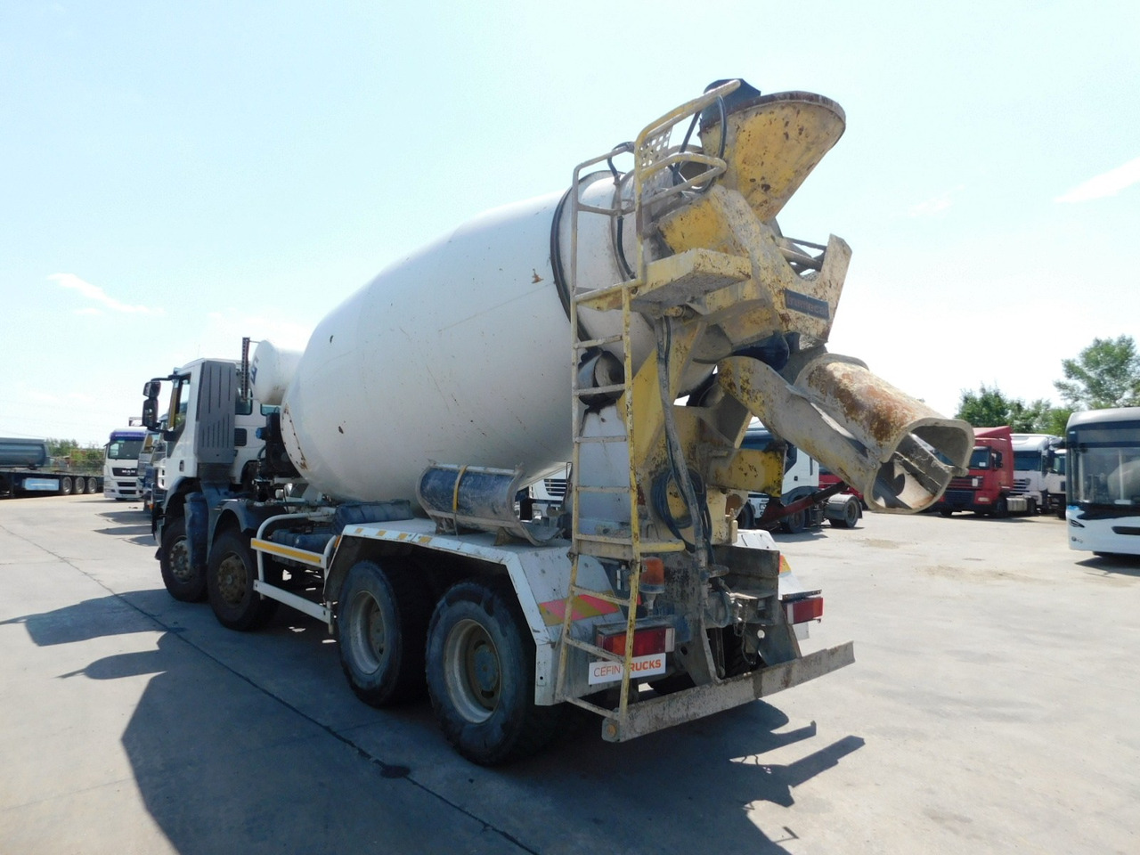 Iveco Trakker ad340t41b - Автобетоносмеситель: фото 4 Iveco Trakker ad340t41b - Автобетоносмеситель: фото 4