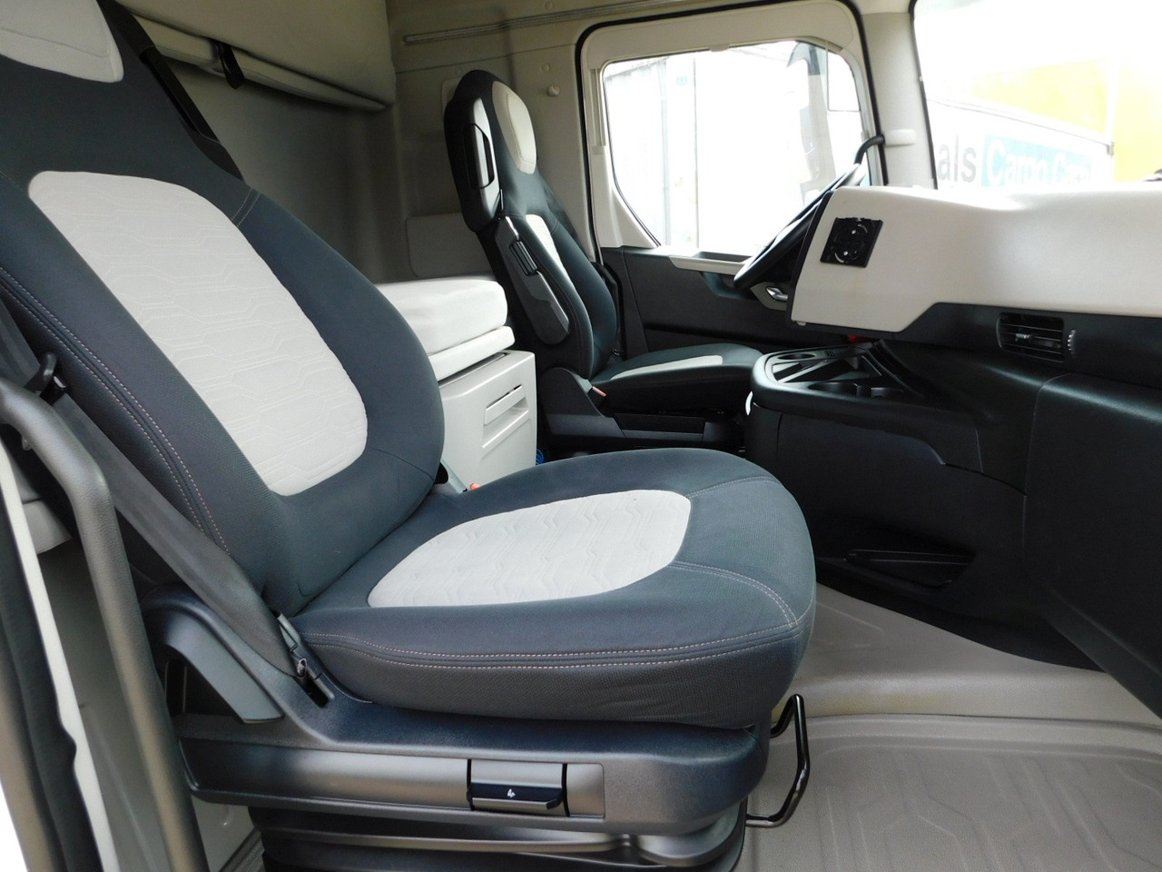 Ford F max 4x2 scab e6 12s2620 - Тягач: фото 5 Ford F max 4x2 scab e6 12s2620 - Тягач: фото 5