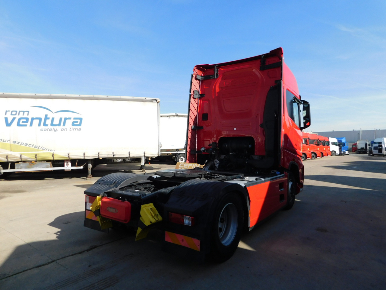 Ford F max 4x2 scab e6 12tx2620 - Тягач: фото 3 Ford F max 4x2 scab e6 12tx2620 - Тягач: фото 3