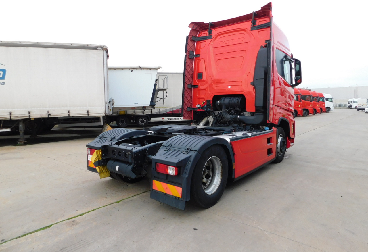 Ford F max 4x2 scab e6 12tx2620 - Тягач: фото 3 Ford F max 4x2 scab e6 12tx2620 - Тягач: фото 3