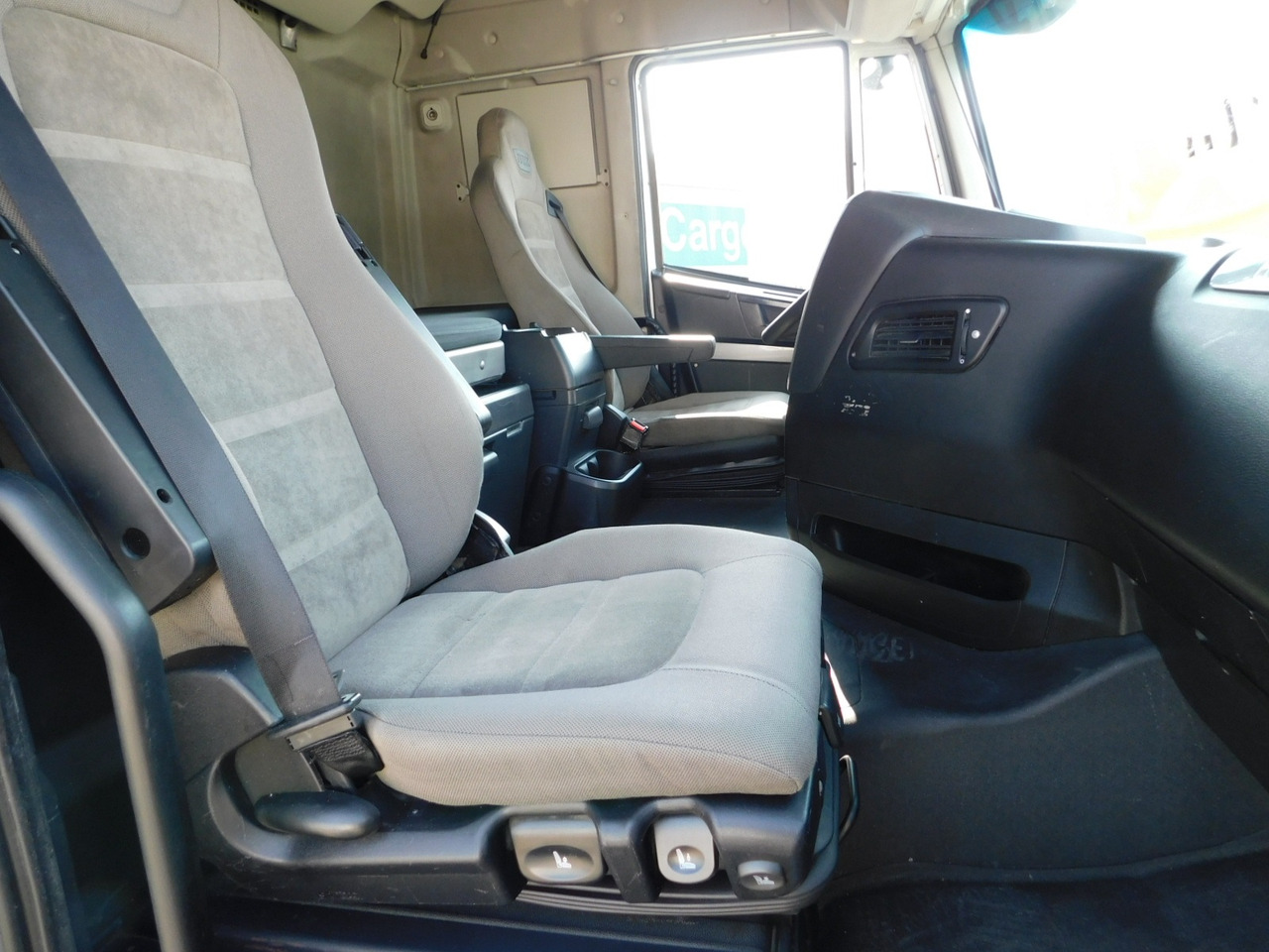 Iveco As440s48t - Тягач: фото 5 Iveco As440s48t - Тягач: фото 5