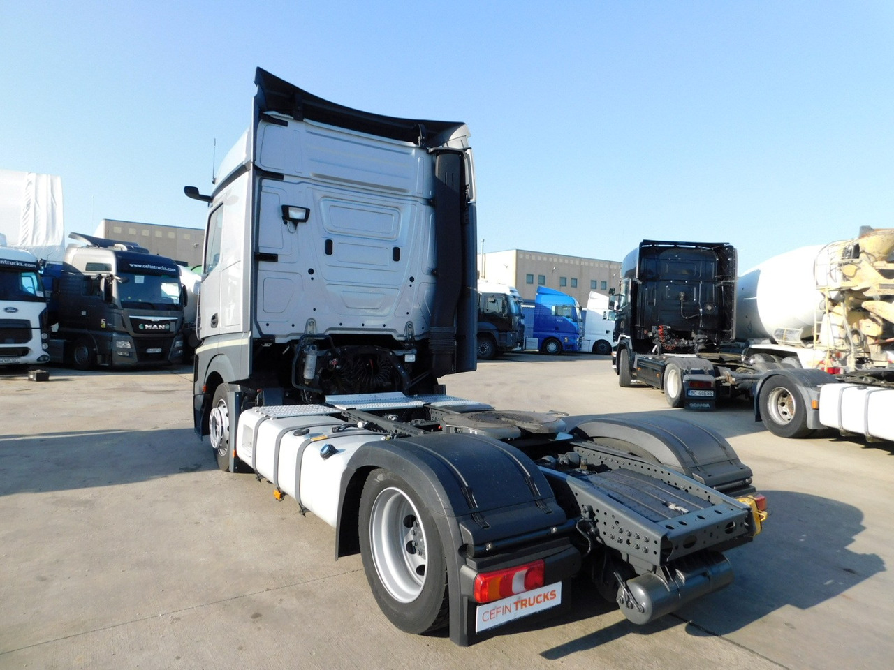 Mercedes Actros - Тягач: фото 4 Mercedes Actros - Тягач: фото 4