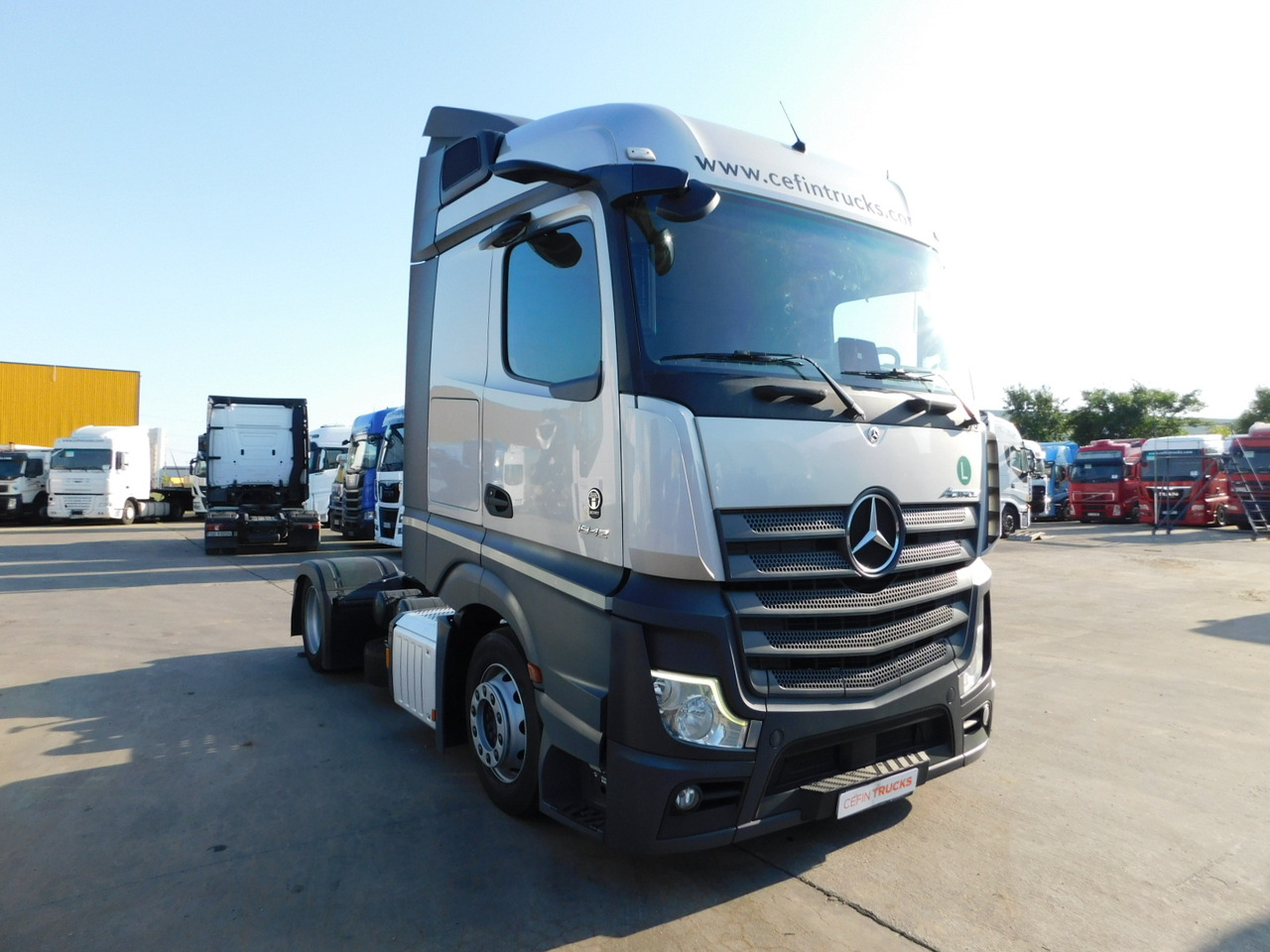 Mercedes Actros - Тягач: фото 2 Mercedes Actros - Тягач: фото 2