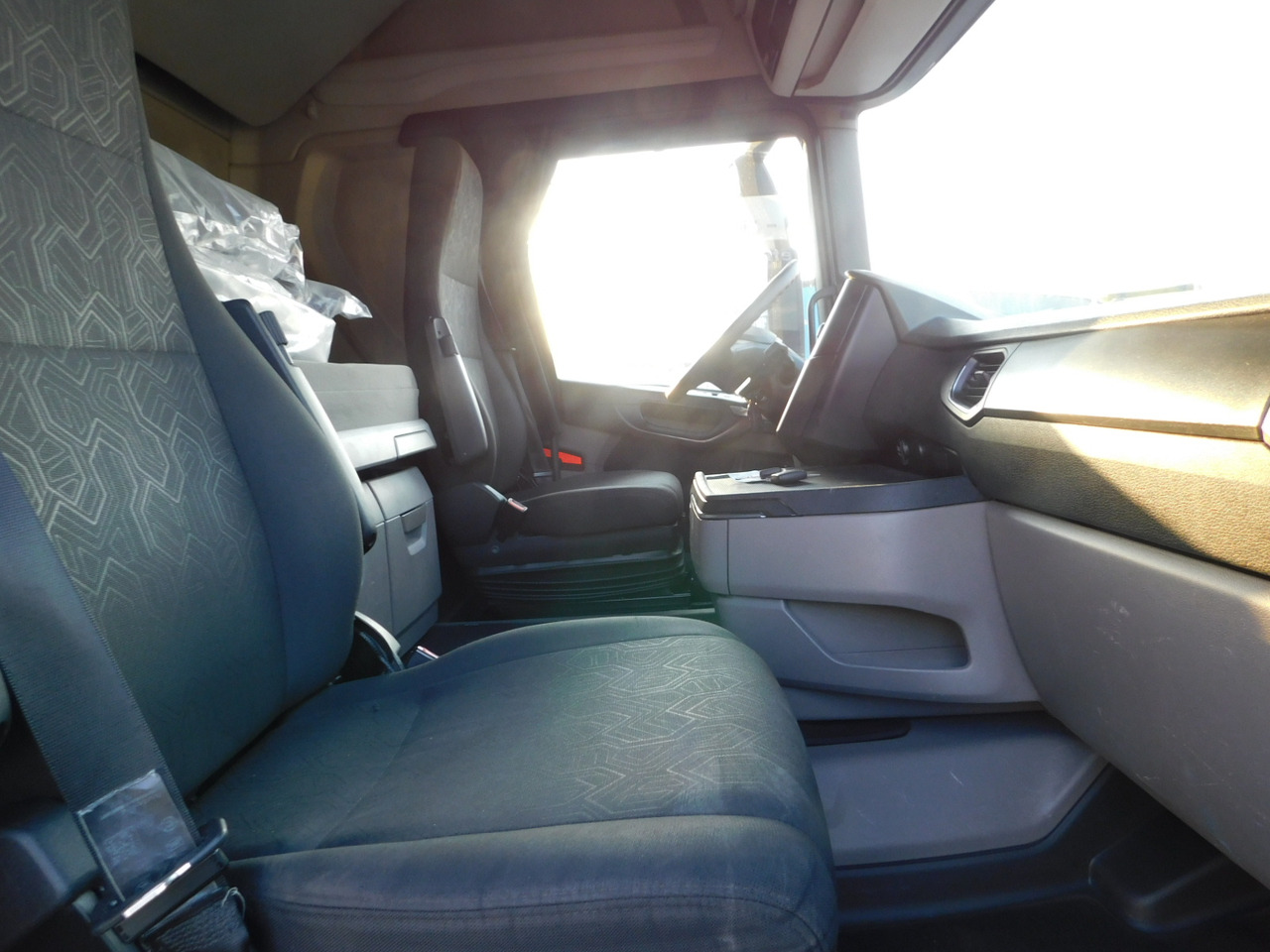 Scania R500 - Тягач: фото 5 Scania R500 - Тягач: фото 5