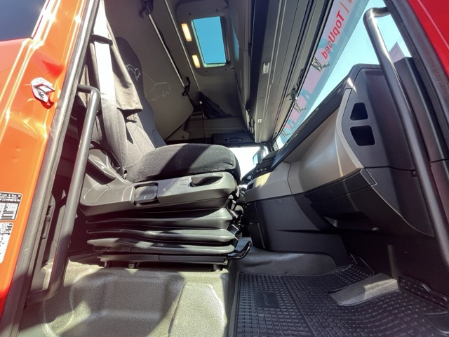 MAN TGX 26.470 6x2-4 LL - neu bereift Euro6 Intarder - Грузовик-контейнеровоз/ Сменный кузов: фото 3 MAN TGX 26.470 6x2-4 LL - neu bereift Euro6 Intarder - Грузовик-контейнеровоз/ Сменный кузов: фото 3