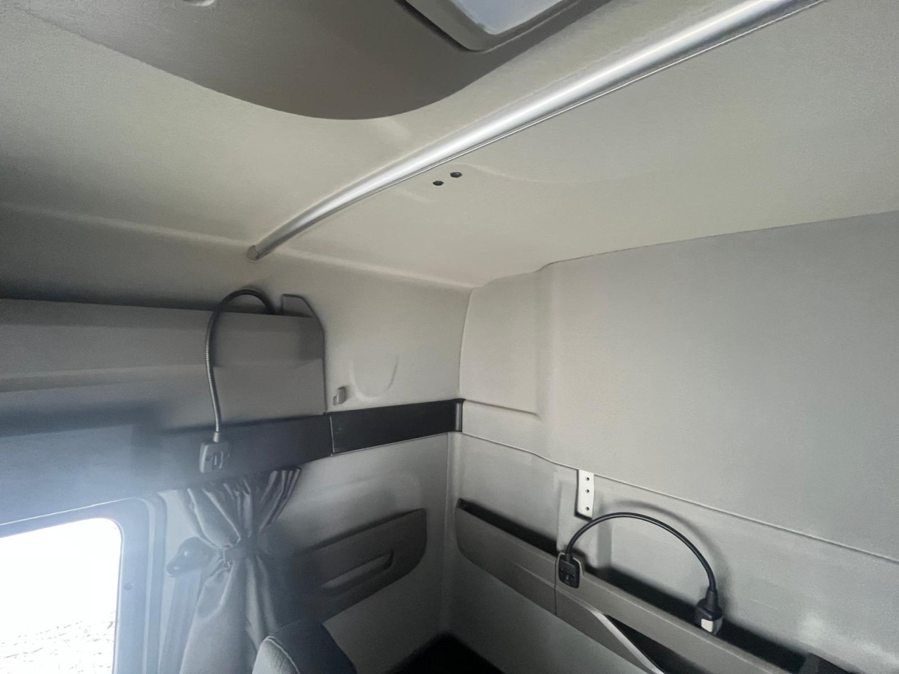 MAN TGX 18.510 4x2 BL SA ADR FL EXII EXIII Euro6 Klima - Тягач: фото 3 MAN TGX 18.510 4x2 BL SA ADR FL EXII EXIII Euro6 Klima - Тягач: фото 3