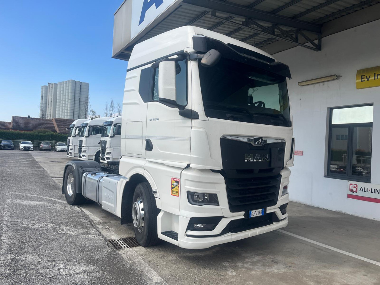 MAN TGX 18.510 4x2 BL SA ADR FL EXII EXIII Euro6 Klima - Тягач: фото 1 MAN TGX 18.510 4x2 BL SA ADR FL EXII EXIII Euro6 Klima - Тягач: фото 1