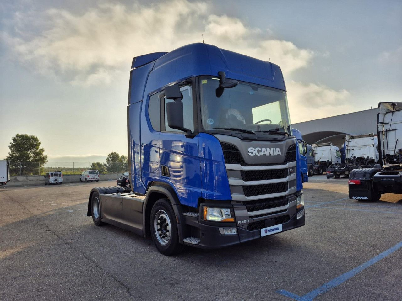 Scania R450 - Тягач: фото 1 Scania R450 - Тягач: фото 1